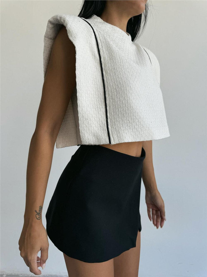 Witte blouse met doorgestikte banddetails